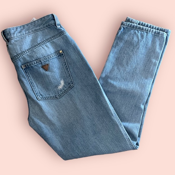 GUESS DISTRESSED BOY FIT JEANS - Picture 2 of 7